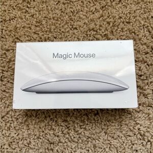 Apple Magic Mouse in White NEW in box!!
